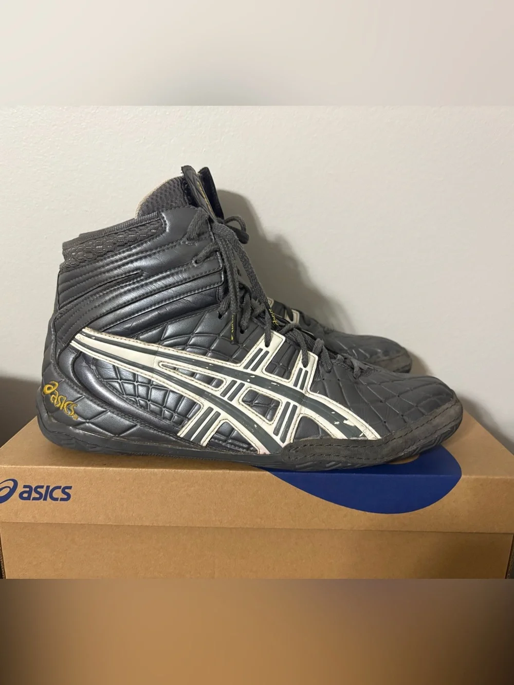 Rare Vintage Asics Gel Assault Wrestling Shoes Size 12 JY502 Gray/White